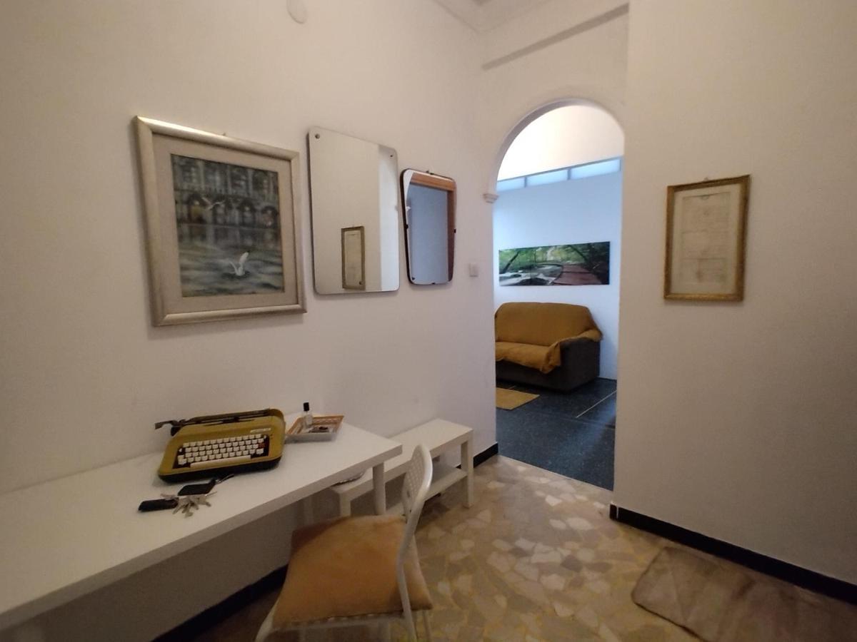Trilocale Cecilia'S Studio Genoa Exterior photo