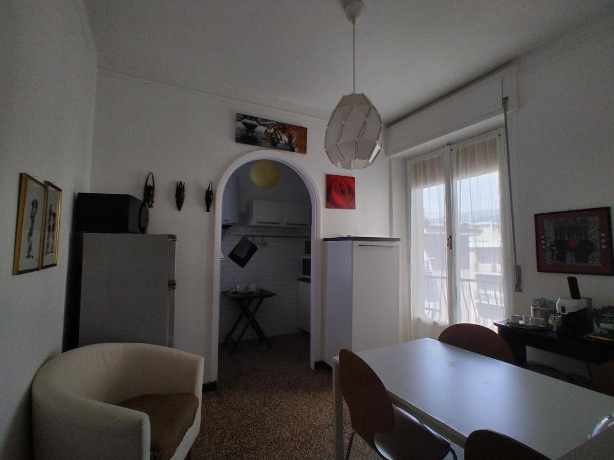 Trilocale Cecilia'S Studio Genoa Exterior photo